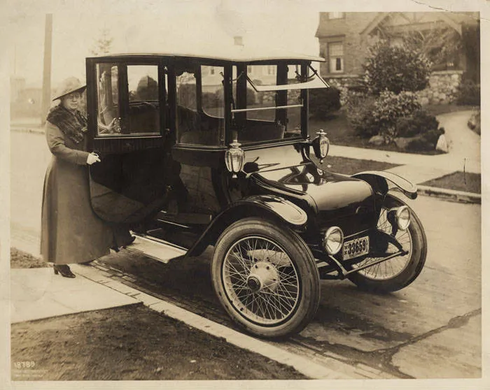 Quieter and easier to drive than gas powered vehicles, electric cars became popular from the mid-19th to the early 20th century. Several dev