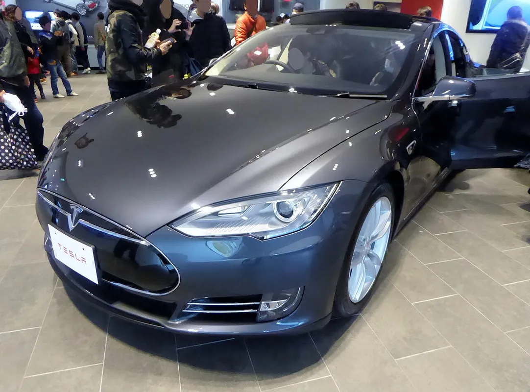 Tesla Model S